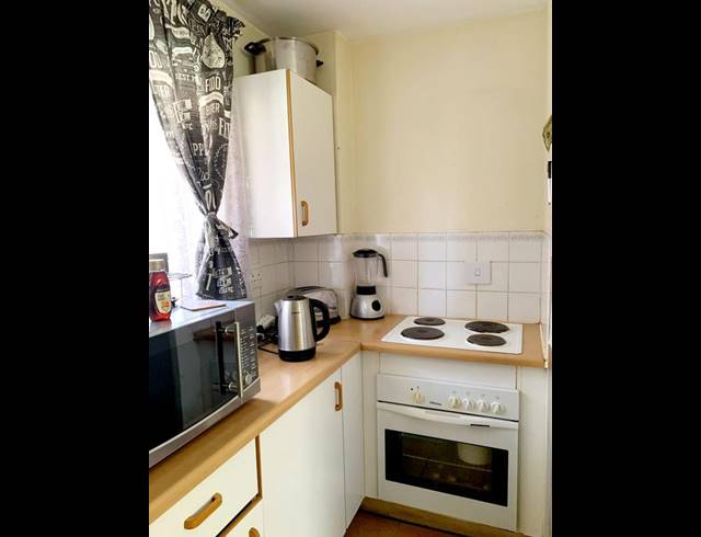 2 BEDROOM APARTMENT FOR SALE IN DIE HOEWES